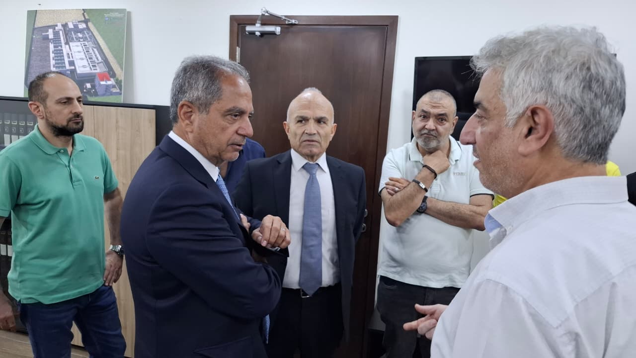معايناً منشآت النفط والخزانات والمرابط... الصدي من الزهراني: نعمل على الاستفادة إقتصادياً من كل القدرات والأصول الاستراتيجية معايناً منشآت النفط والخزانات والمرابط... الصدي من الزهراني: نعمل على الاستفادة إقتصادياً من كل القدرات والأصول الاستراتيجية